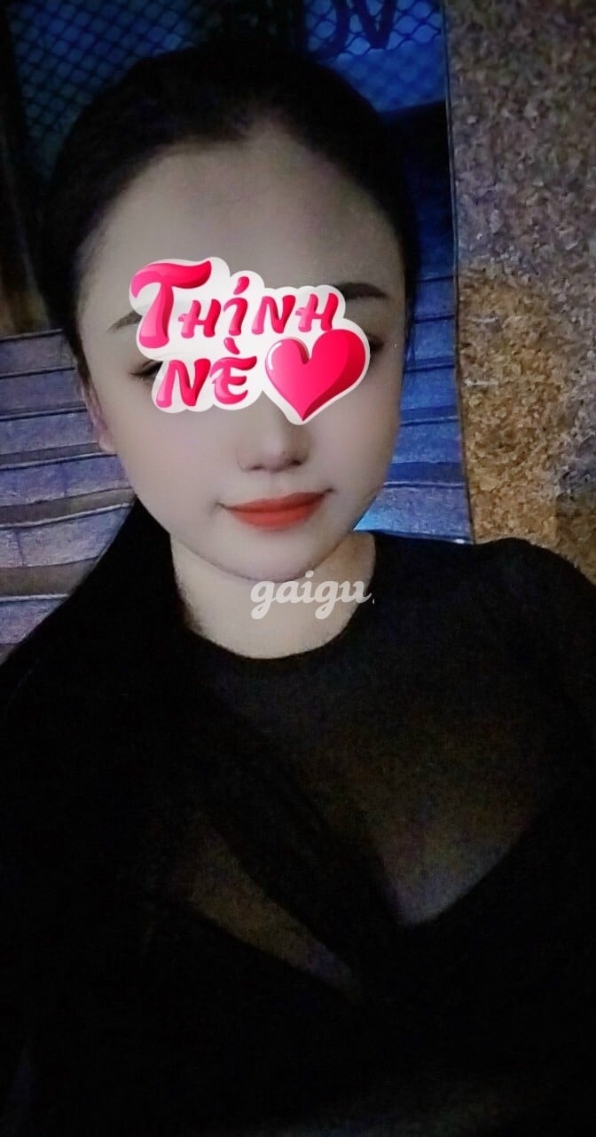 [PHỤC VỤ TẬN NƠI] Thiên Kim Girl Xinh Vú Bự Mông Cong – Dâm Nữ Đáng Yêu Tình Cảm Ngất Ngây